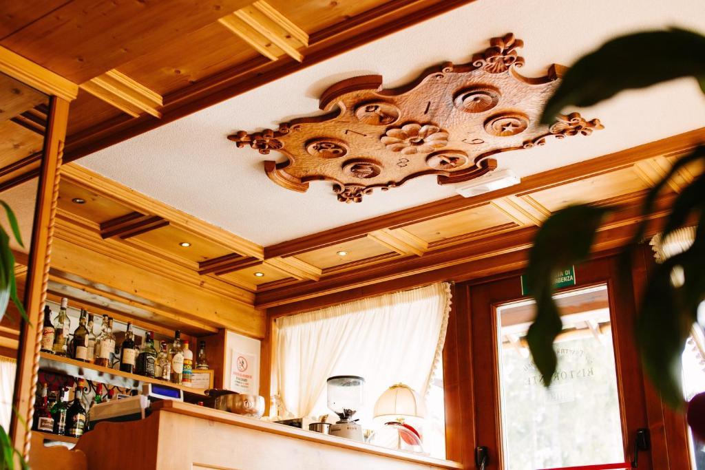 Hotel Cornelio コルティーナ・ダンペッツォ エクステリア 写真